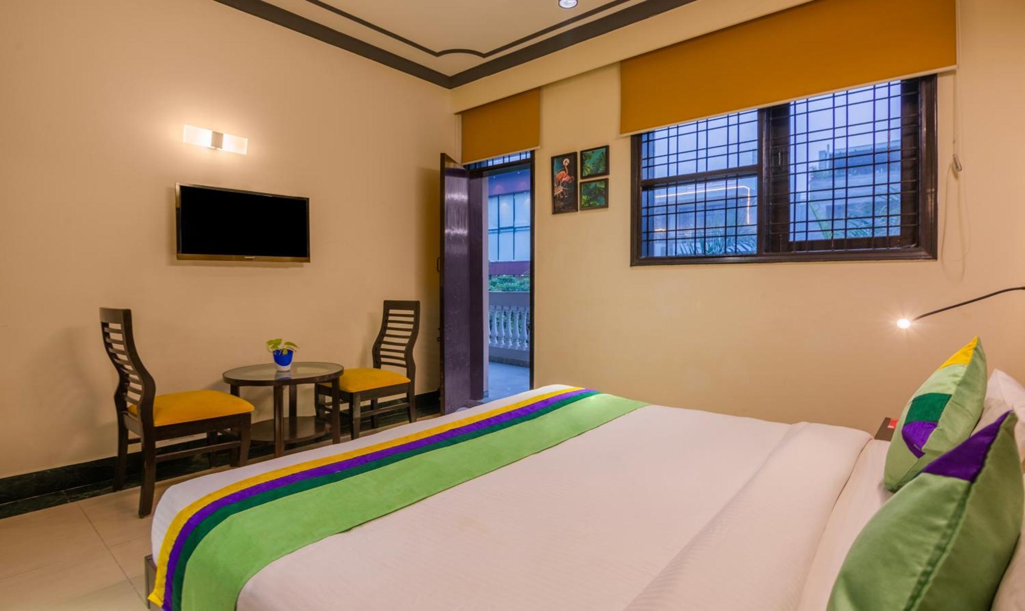 Super Townhouse Sushant Lok Phase 1 Formerly Hotel Neven غورغاون المظهر الخارجي الصورة